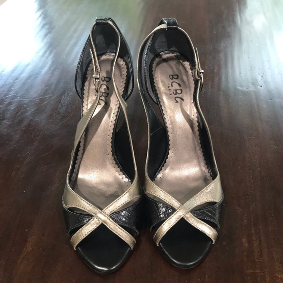 BCBG Shoes - ❤️ BCBG Black & Silver Open-Toed Heels Size 8